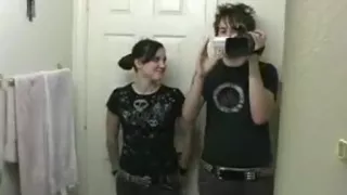 usa guy tapes his emo girlfriend  shaving her legs and pussy, before she blows his cock.