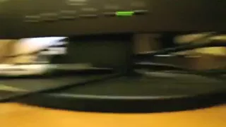 Ups, ich glaube, wir haben ein Kondom vergessen, Baby.