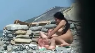 Brunette white wife in sunglasses blows dick of her husband