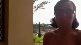 Chubby amateur brunette milf masturbates her cunt indoors