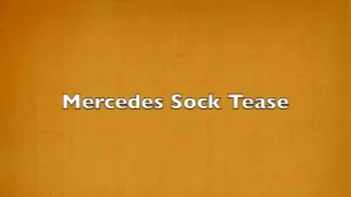 This insanely horny camgirl loves exposing her freaking awesome feet