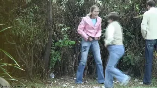 Geile hausgemachte Platte mit öffentlicher Szene