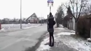 Quick Blowjob in Mall Changing Room