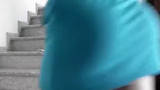 Shaking her tight booty