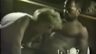 Blonde cuckold milf goes totally orgastic crazy