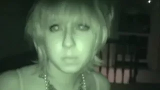 Blonde girl spring break threesome