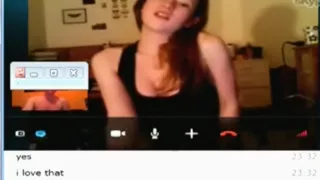 dude convinces his hot girlfriend  to get naked on skype