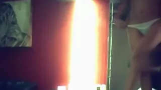 Latina Streetgirl fickt einen Kerl in einem Hotelzimmer