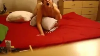 My gf always moans loud, when i plug her pussy !!!