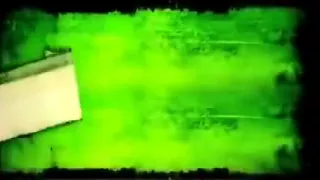 Eine sympathische Rothaarige bumst einen nuttigen alten Mann.