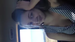 Brunette Hair makes Oral-Sex in the Car