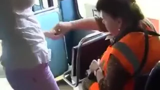 A Hawt honey flashes her body in public.