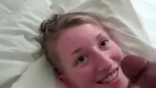 Schönheit, Blonde Frauen, Abspritzen, Gesichtsbesamung, Handarbeit, Schüchtern