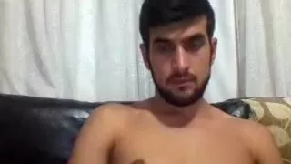 Heterosexueller türkischer Kerl mit sehr großem Strapon vor der Livecam, Hawt Arse