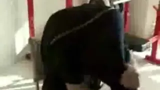 Chinesischer Kerl mit großem Schwanz