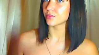 Cute girl Mia live sex on Webcam - - 살