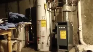 White Girl ; Booty Shaking