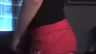 White girl Twerk attempt! Check it out!