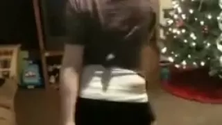 White girl twerk to drama left right left