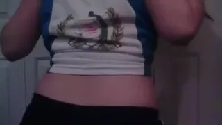 Exotic butt popping cam solo video