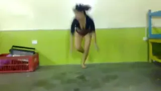 Exotic ass popping livecam dance video