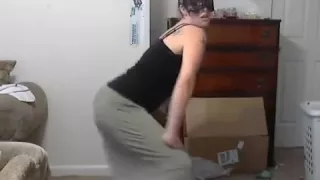 Mad twerk cam non-professional clip