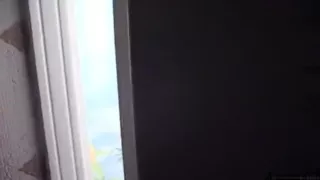 Young pair bonks in bathtub