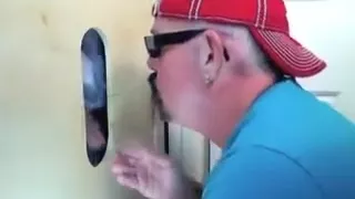 Gloryhole Großer Schokoladen Penis