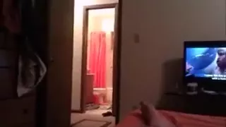 Ertappt, wie ich mich selbst berühre, beschließt mein Freund, mich zu erledigen