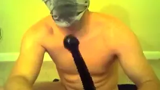 makemecryandbeg bonks himself with an anal probe