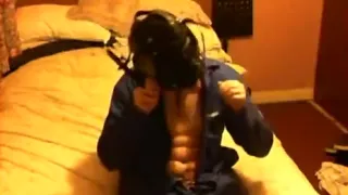 Klemmschmerz im Overall und sensorische Deprivationshaube