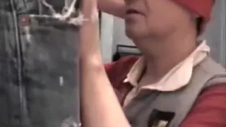 Einen Verbündeten in London verschlingen, bis der Kerl auf meiner Zunge spermatrifft