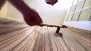 Ich werde an einem Gloryhole gelutscht