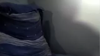 Frecher Freund beim Wichsen erwischt