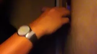 Der heiße Gefreite explodiert beim ersten Besuch wie ein Feuerwerk.