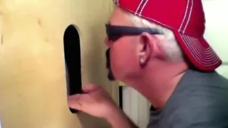Gloryhole Married Guy kehrt zurück
