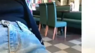 A rare pont of time of squirting filmed on amateur episode closeup