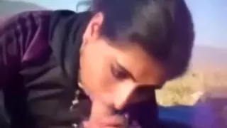 Indian non-professional angel somehow knows how to play with cumload