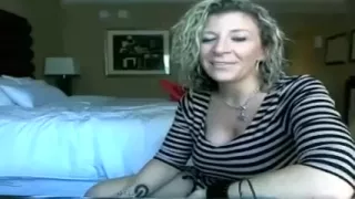 Seductive golden-haired woman i'd like to fuck takes biggest sex toy in her back aperture in her bedroom