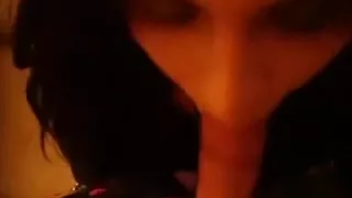 Die fast alle fantastischen Schlonglutscher sind heiße und sexuell nuttige Ladyboy-Nutten