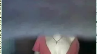 This wench tries to attract me for sex showing her milk cans