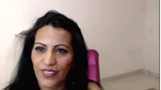 Indian housewife is masturbating like a web camera angel
