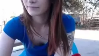 This amatur porn video clip shows bitch jilling off