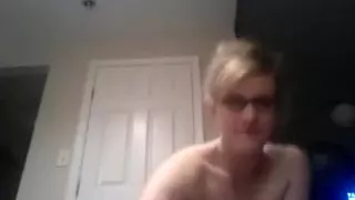 I'm toying my twat in amateur masturbation clip