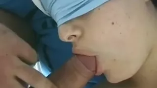 un gros gode et une ejac dans la bouche