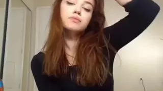 I touch my curves in amateur homemade masturbation vid