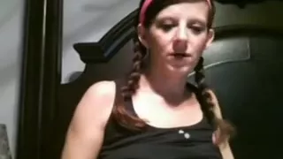 I'm toying my twat in amateur masterbation porn vid