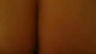 Slut jills off and gets fucked in amateur big dick clip