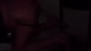 Cougar auf der Suche nach einem schwarzen Schwanz