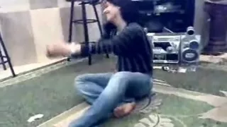 Arab hotty dancing
